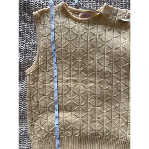 Vintage‎ Pendleton Yellow Wool Sweater Vest 100% Virgin Wool Preppy Academia M - Picture 4 of 6